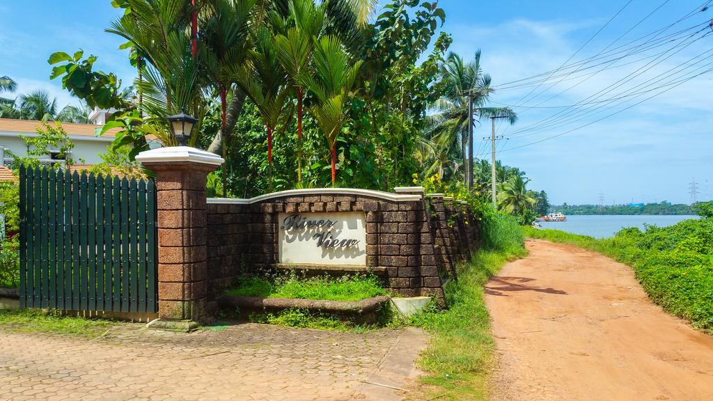River View Guest House - Kavitha Residency มังคาลอร์ ภายนอก รูปภาพ