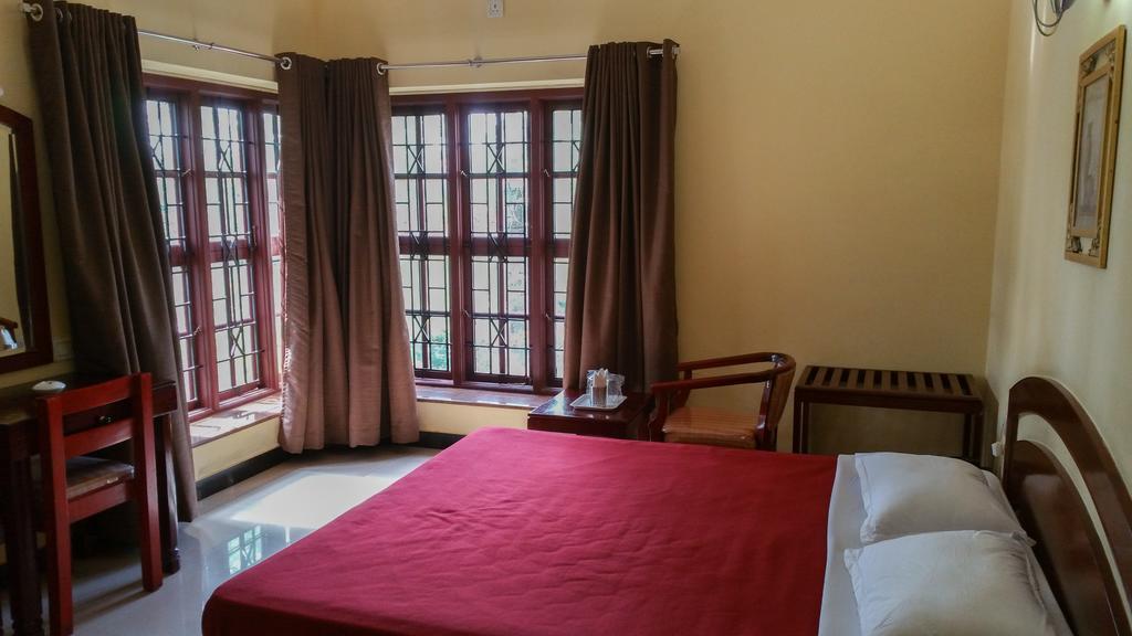 River View Guest House - Kavitha Residency มังคาลอร์ ภายนอก รูปภาพ