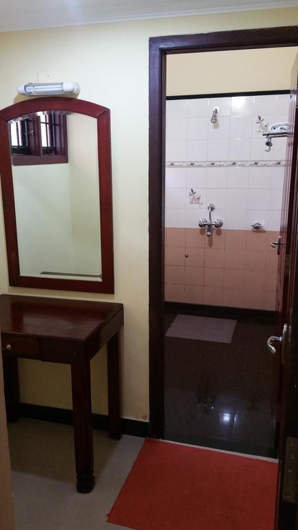 River View Guest House - Kavitha Residency มังคาลอร์ ภายนอก รูปภาพ